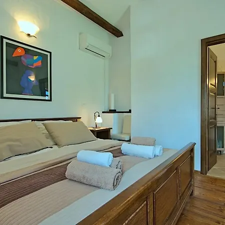 Villa Una